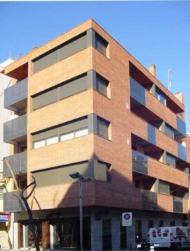 Construcción de edificio de viviendas Construcción de edificio de viviendas