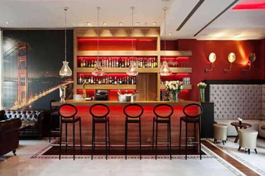 Reforma del bar de un hotel Reforma del bar de un hotel 2