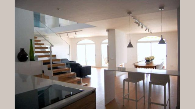 Reforma interior de un loft salón comedor Reforma interior de un loft salón comedor