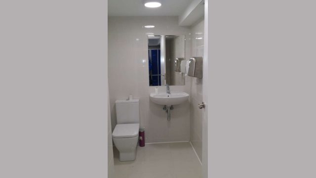 Reforma baño de local comercial Reforma baño de local comercial